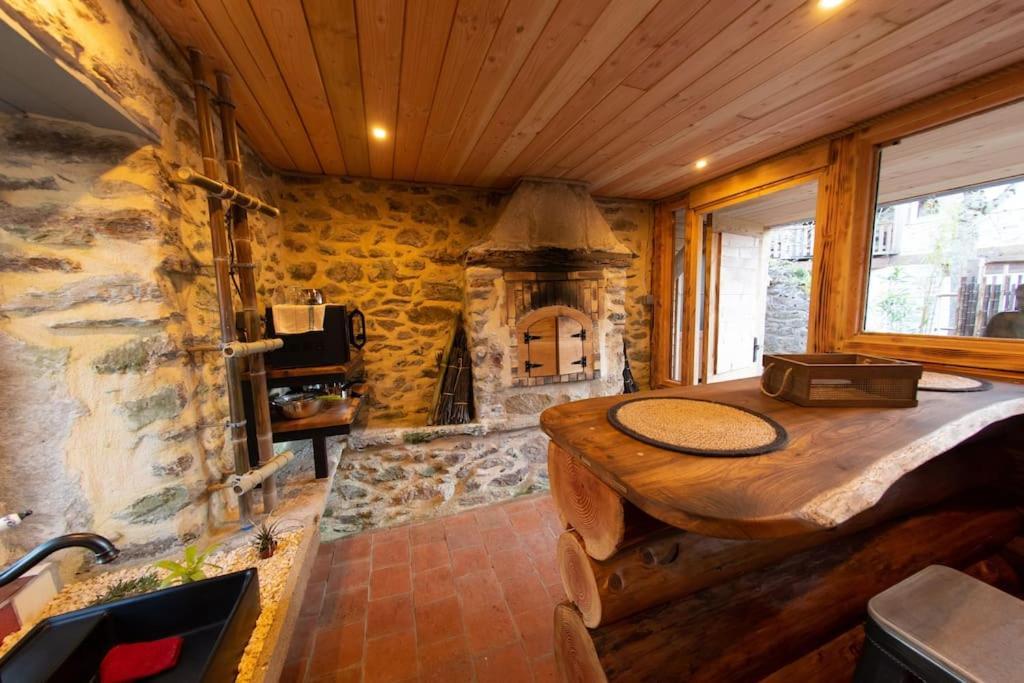 La Cabane Des Colibris Rieupeyroux  外观 照片